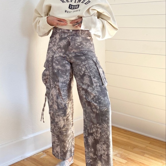 H&M tie dye cargo pants set - Picture 9 of 9